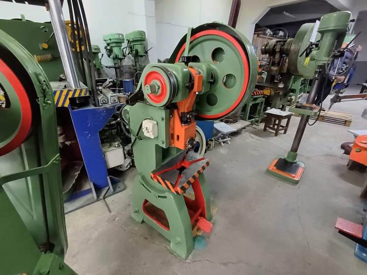 10 TON EKSANTRİK PRES