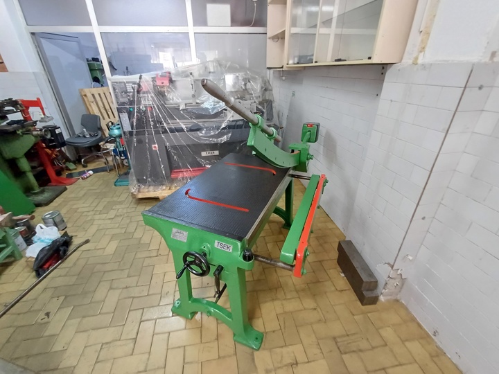BAYKAL 1060 x 1.5 MM KOLLU GİYOTİN MAKAS