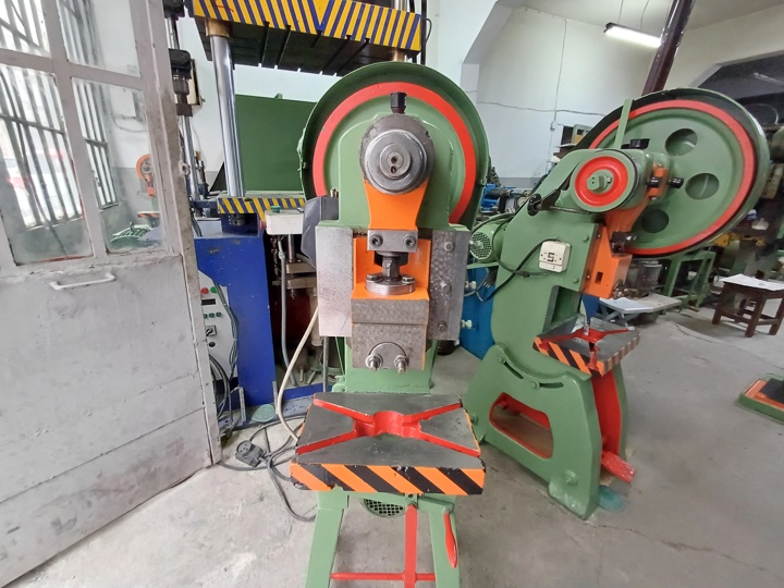 5 TON EKSANTRİK PRES