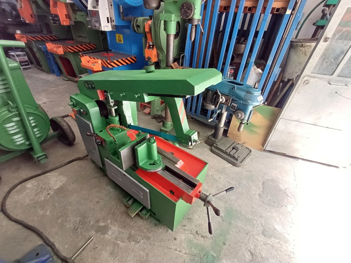 UZAY 250 LİK ŞERİT TESTERE