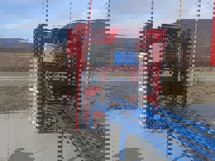 Satılık 8’Lİ Otomatik Briket Makinesi