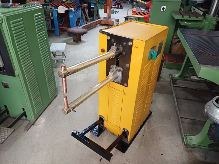 DEMİRİZ 10 KVA PUNTA KAYNAK