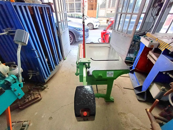 BAYKAL 105 X 1.5 MM KOLLU GİYOTİN MAKAS