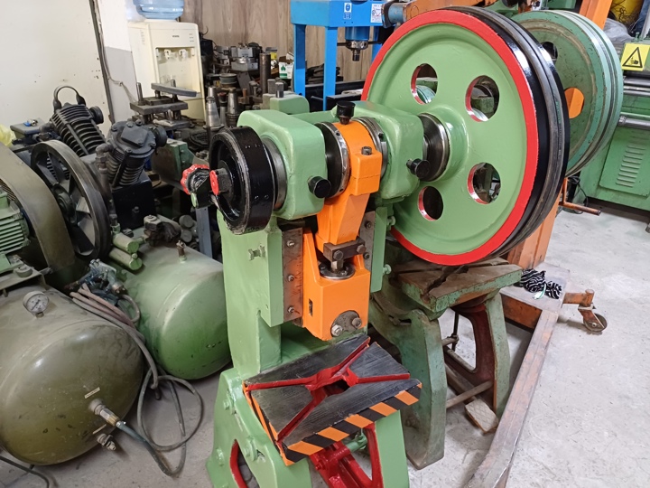 10 TON EKSANTRİK PRES