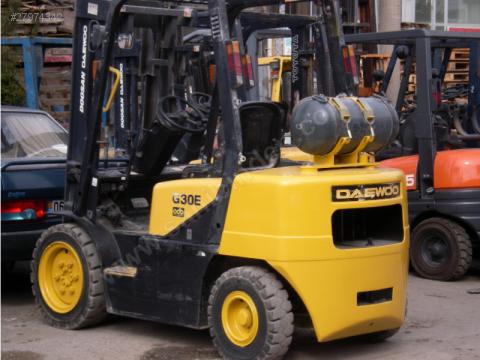 triplex asansorlu 3 tonluk daewoo forklift