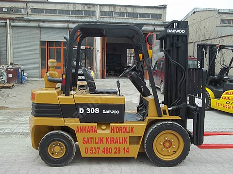 daewoo 2000 model forklift