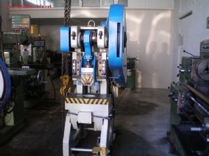 2 ADET DİRİNLER 30 TON EKSANTRİK PRES 1 ADET 10 TON BURSA YAPIM