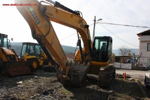 2.600 saatte ISUZU MOTORLU 20 TONLUK ESKAVATOR