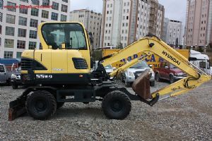 2011 model 5.500 kg HYUNDAI ROBEX 55W-9 LASTİKLİ EKSKAVATÖR