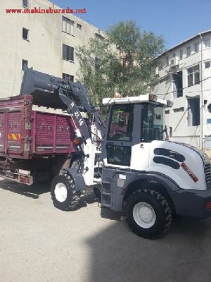 Lastikli Yükleyici Hem forklift 1.6 Ton 3.10 mt yükseğe kaldır