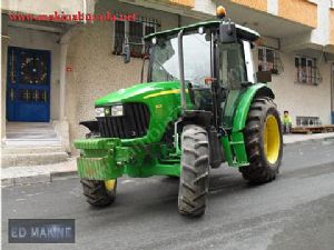 Sıfır Ayarında 2008 Model 5625 John Deere Traktör 