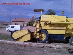 Satılık Çok Temiz 8040 New Holland Biçerdöver