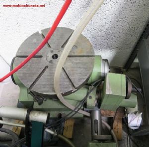 CNC 4+5x Eksenli Merkez işleme Makinesi 