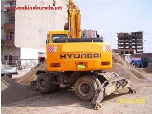 Satılık Hyundai 200w-7 lastikli ekskavatör 
