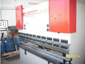 Satılık 90 tonluk Apkant Pres, Makina 2002 modeldir
