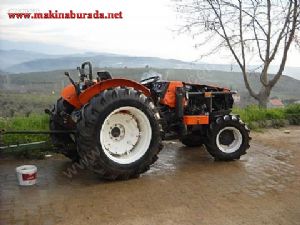 Acil satılık universal 533 bahçe traktörü