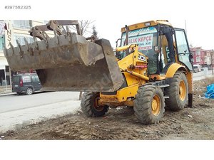 Satılık Temiz ve Bakımlı JCB 8000 Saatte