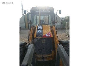 Öz Yılmaz JCB Marka 2005 Model Kazıcı-Yükleyici