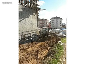 JCB Marka Kırıcı Tesisatlı Beko Loder 2000