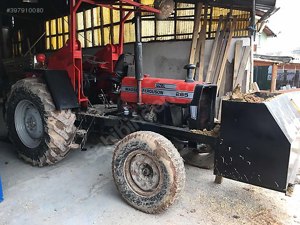 Massey Ferguson Masrafsız Ters Kepçe