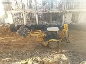 JCB Marka Kırıcı Tesisatlı Beko Loder 2000