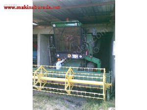 Kabinli ve klimalı John Deere 955 biçerdöver