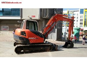 ....mini ekskavatör 9 tonluk kubota 3200 saate....