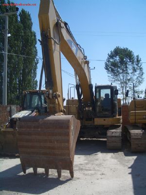 ACİL CAT 321 2006 MODEL 220 SAAT PALETLİ EXCAVATÖR