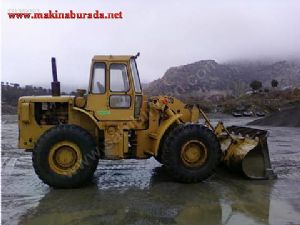 İkinci El CAT 1980 Model Lastikli ekskavatör