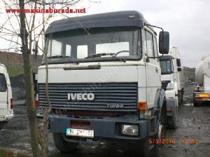 Iveco Stralis 330-30 çekici, çekme belgesi mevcut