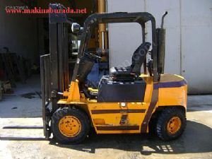 95 Model Çukurova Marka 2.5 ton Forklift