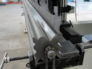 DURMAZLAR HİDROLİK GİYOTİN MAKAS 2500mm*60ton