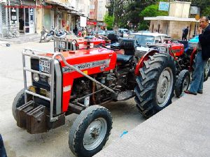 1992  240S  MASSEY FERGUSON