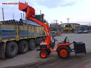 her ihtiyaca uygun traktöre ön yükleyici kepçe