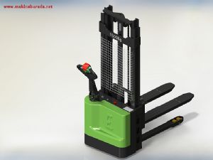 1 ton-2,5 ton MİKROLİFT marka elektrikli istif makinesi