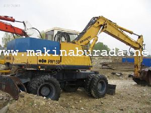 Komatsu Lastik Tekerlekli Ekskavatör