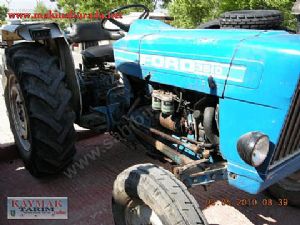 1983 model Ford 3610 traktör