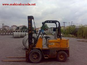 1985 model Caterpillar triplex asansörlü forklift