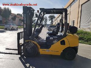 Komatsu 2.5 Ton Temiz Forklift Kdv Dahil Fiyat