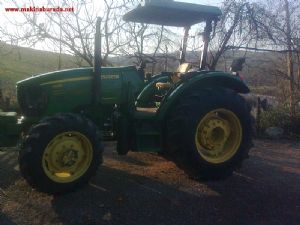 İhtiyaçtan satılık 5625 John Deere Traktör