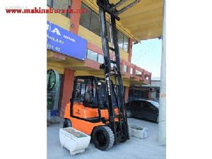 2001 Model Hercu 25 Triplex Forklift
