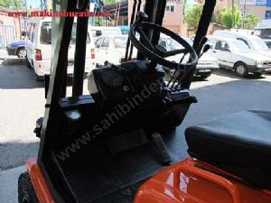 2001 Model Hercu 25 Triplex Forklift