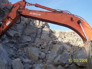 Satılık 2005 Model Hitachi Paletli Ekskavatör
