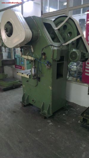 60 TON EKSANTRİK PRES - TEMİZ ! ÇELİK GÖVDE