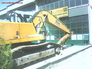 SATILIK 2000 MODEL KIRICILI LİEBHERR 904HD LİTRONİC