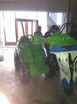 cmb iş makinaları ve hidrolik kırıcı yedek parçaları