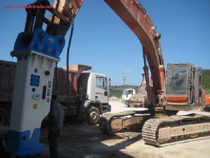 cmb iş makinaları ve hidrolik kırıcı yedek parçaları