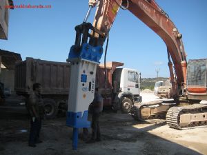 cmb iş makinaları ve hidrolik kırıcı yedek parçaları
