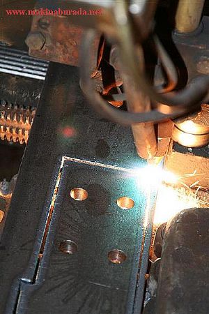 CNC Sac Delme ve Kesme Makinesi