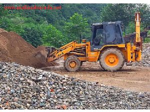 Kazıcı Yükleyici Hidromek Sınıfının En İyisi